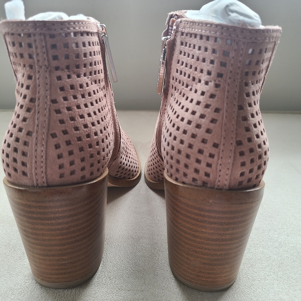 1. State Booties - Picture 4 of 7
